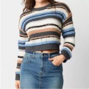 Ryegrass Striped Multicolo Crop Style Sweater(Bust 43”Length 17”)
